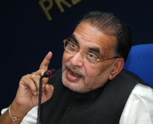 agriculture-and-irrigation-minister-radha-mohan-singh-press-conference-1460461087