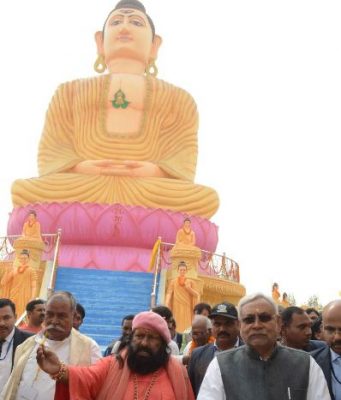 बुद्ध की 80 फीट ऊँची प्रतिमा का सीएम ने किया अनावरण