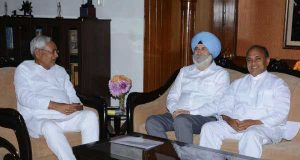 मुख्यमंत्री से मिले सुप्रीम कोर्ट के वरीय अधिवक्ता एचएस फुलका