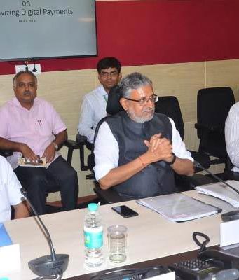 डिजिटल लेनदेन पर रियायत लागू नहीं करने की अनुशंसा- सुशील मोदी