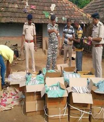 पाकुड़ में पकड़ी गई विस्फोटकों की बड़ी खेप