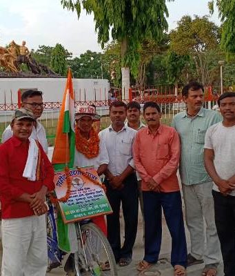 शहीद यादगार यात्रा पर निकले सोहन लाल आजाद