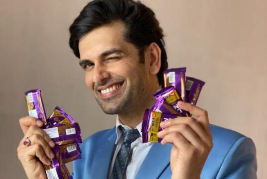 कोविड-19 के कारण बिरयानी पार्टी के बजाए चॉकलेट बांटे राहुल