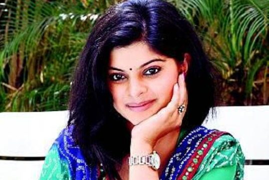 ज्योति में महिला का चरित्र शक्तिशाली है,मंहगे आभूषण-साड़ी वाली से अलग-स्नेहा