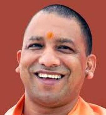 यूपी के मुख्यमंत्री योगी ने पत्रकारों के लिए की कई घोषणाएं