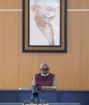 मुख्यमंत्री का निर्देश,मेगा स्किल सेंटर्स जल्द से जल्द खोले जाएं