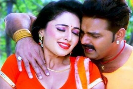 विदेशों में चल रहा है पवन सिंह का जादू