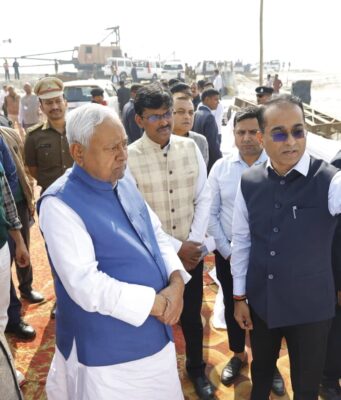 दानापुर-बिहटा ऐलिवेटेड और शेरपुर-दिघवारा गंगा पुल के निर्माण कार्य का सीएम ने किया निरीक्षण