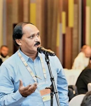 बकरी पालन से ‘अजामूत्र’ क्रांति: 5 बकरियों से सालाना 1 लाख से अधिक कमाई बकरी पालन-प्रो. संजीव कुमार