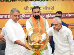 मुख्यमंत्री हेली-टूरिज्म एवं एयर टूरिज्म सेवा का शुभारंभ
