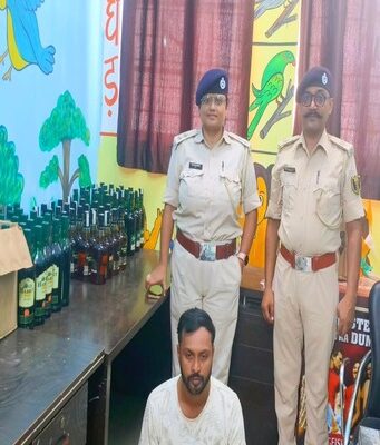 94.125 लीटर विदेशी शराब जब्त, एक तस्कर गिरफ्तार