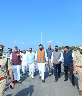 सीएम ने किया बाढ़ क्षेत्रों का हवाई सर्वेक्षण एवं स्थल निरीक्षण