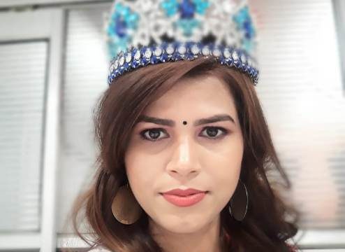 मिसेज इंडिया ग्लैमरस का खिताब बिहार की पूनम के नाम
