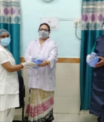 दानापुर रेलवे अस्पताल को ऑक्सीजन हेतु महिला संगठन ने दी 50 हजार