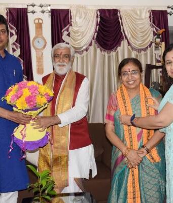 केंद्रीय राज्यमंत्री अश्विनी चौबे ने त्रिपुरा के सीएम विप्लव देव से की भेंट Choubey meets Tripura CM