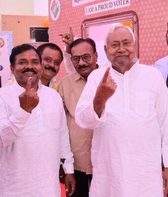 बिहार चुनाव: पहले फेज में बम्पर वोटिंग