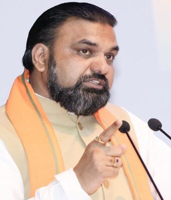 गंगा के अतिरिक्त जल को जलाशयों में भंडारण का सीएम ने दिया निर्देश