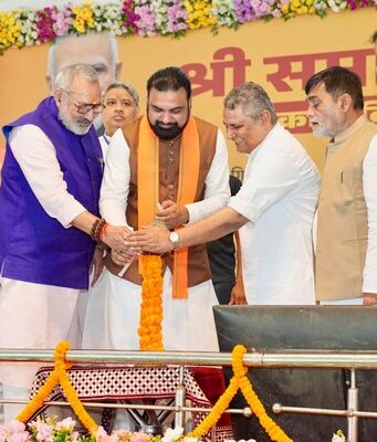 551 सरस्वती विद्या निकेतन का सीएम ने किया उद्घाटन